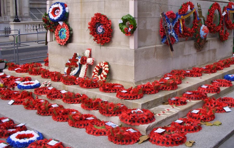 armed-forces-join-the-queen-as-she-leads-the-uk-in-remembrance