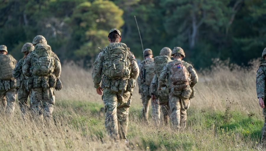 British soldiers are to receive high-tech rifle sights, helping them to better track and shoot the enemy in dark conditions, under a new contract announced by the MOD.